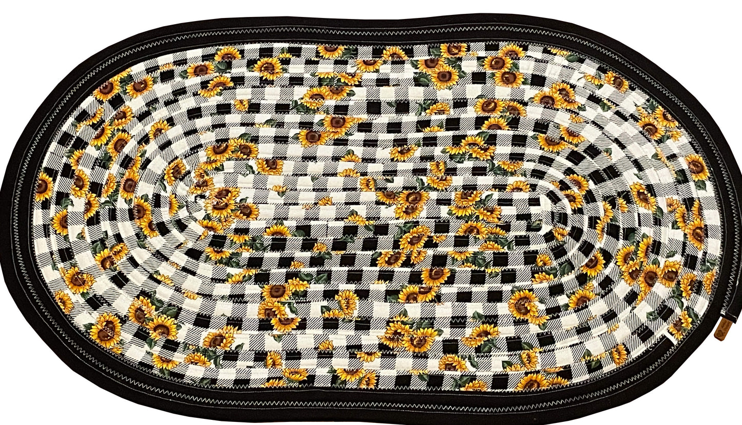 Suflowers Black border, Jelly Roll rug 20X32 inches, Keepsake Cotton