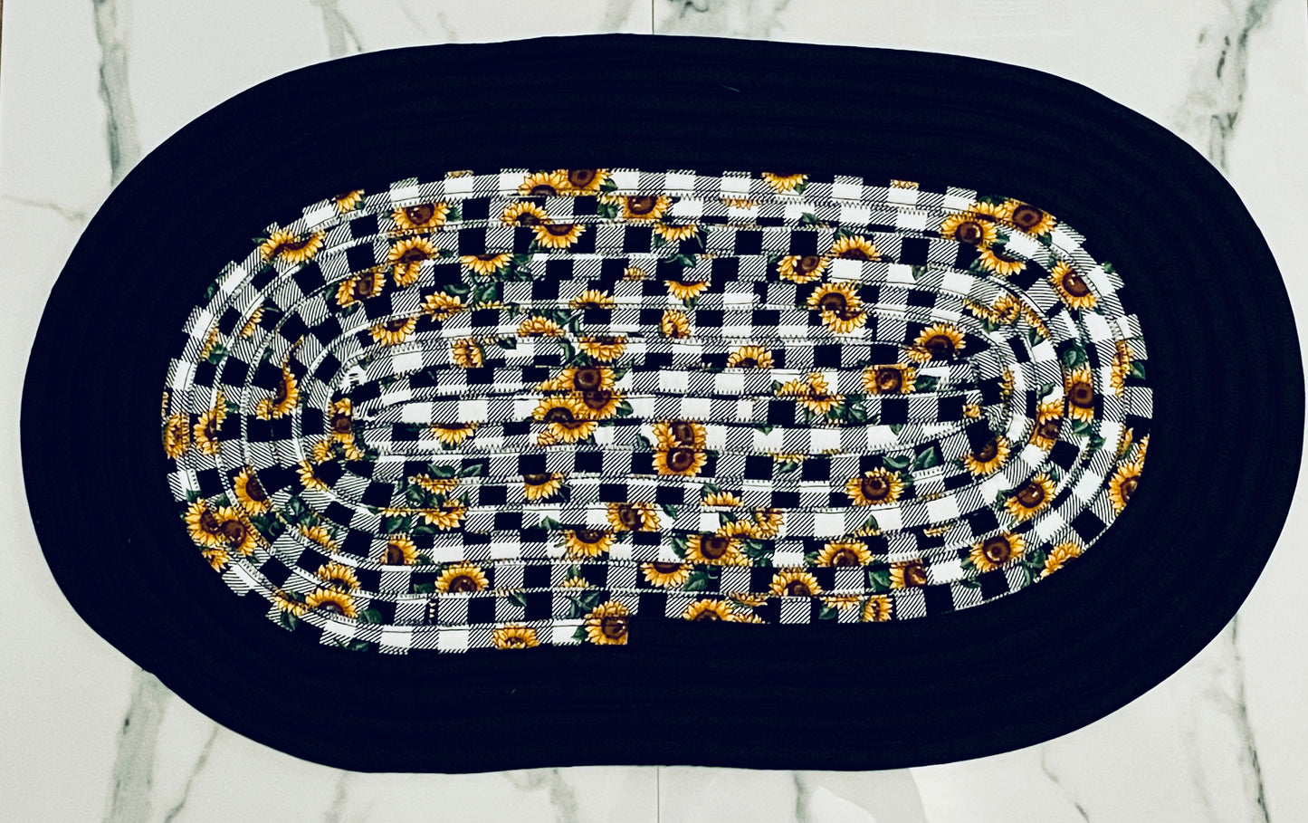 Sunflower with Black Border, Keepsake cotton, 20X32 inches